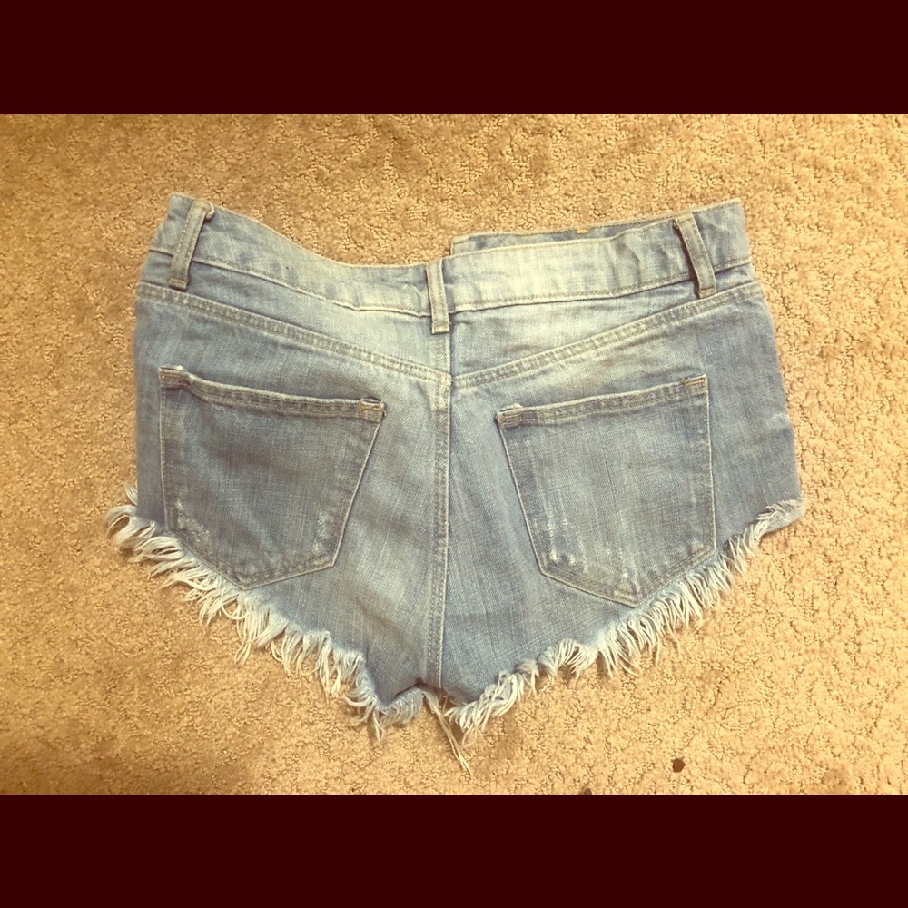 H&M distressed denim shorts, size 4